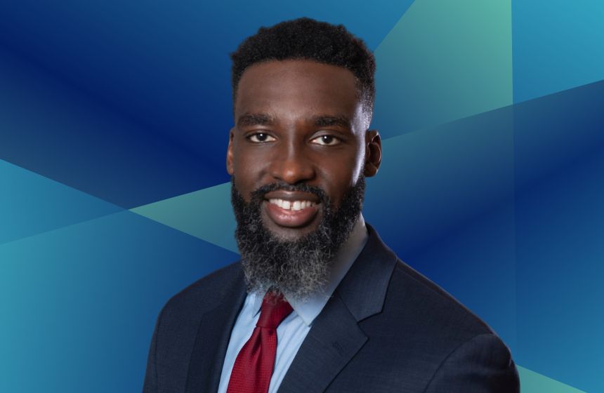 Stephen Lee Lucian Headshot