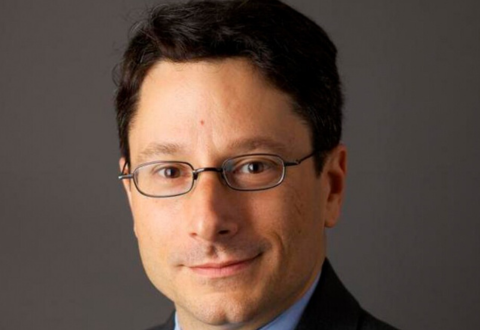 John Moavenzadeh headshot