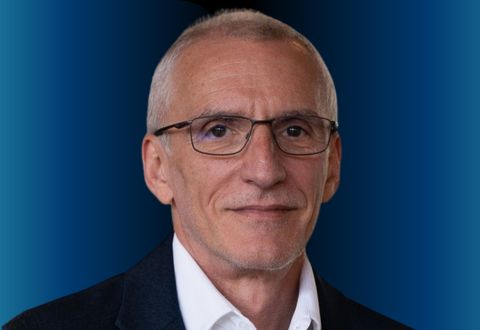 Chris Savos Headshot